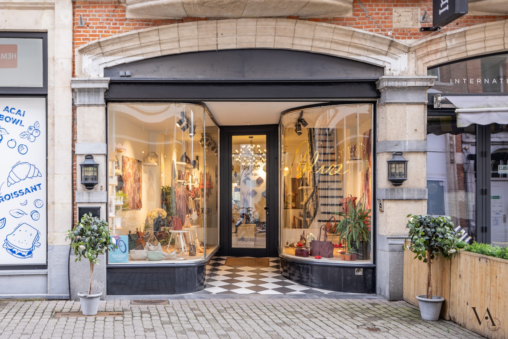 Uniek gerenoveerde stadswoning met handelsgelijkvloers in hartje Leuven - foto 2