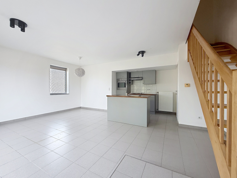 Duplex appartement met 2 slaapkamers, terras en garage - foto 4