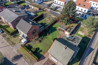 Gunstig gelegen bouwgrond van 480m² geschikt voor HOBRustig gelegen perceel bouwgrond in de Akkerstraat, op minder dan een kilometer afstand van het...