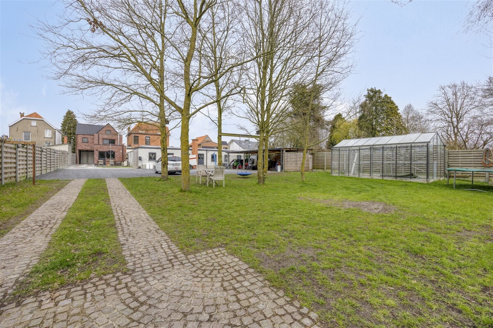 uitzonderlijke eigendom met garage en grote tuin (2287 m²) - foto 2