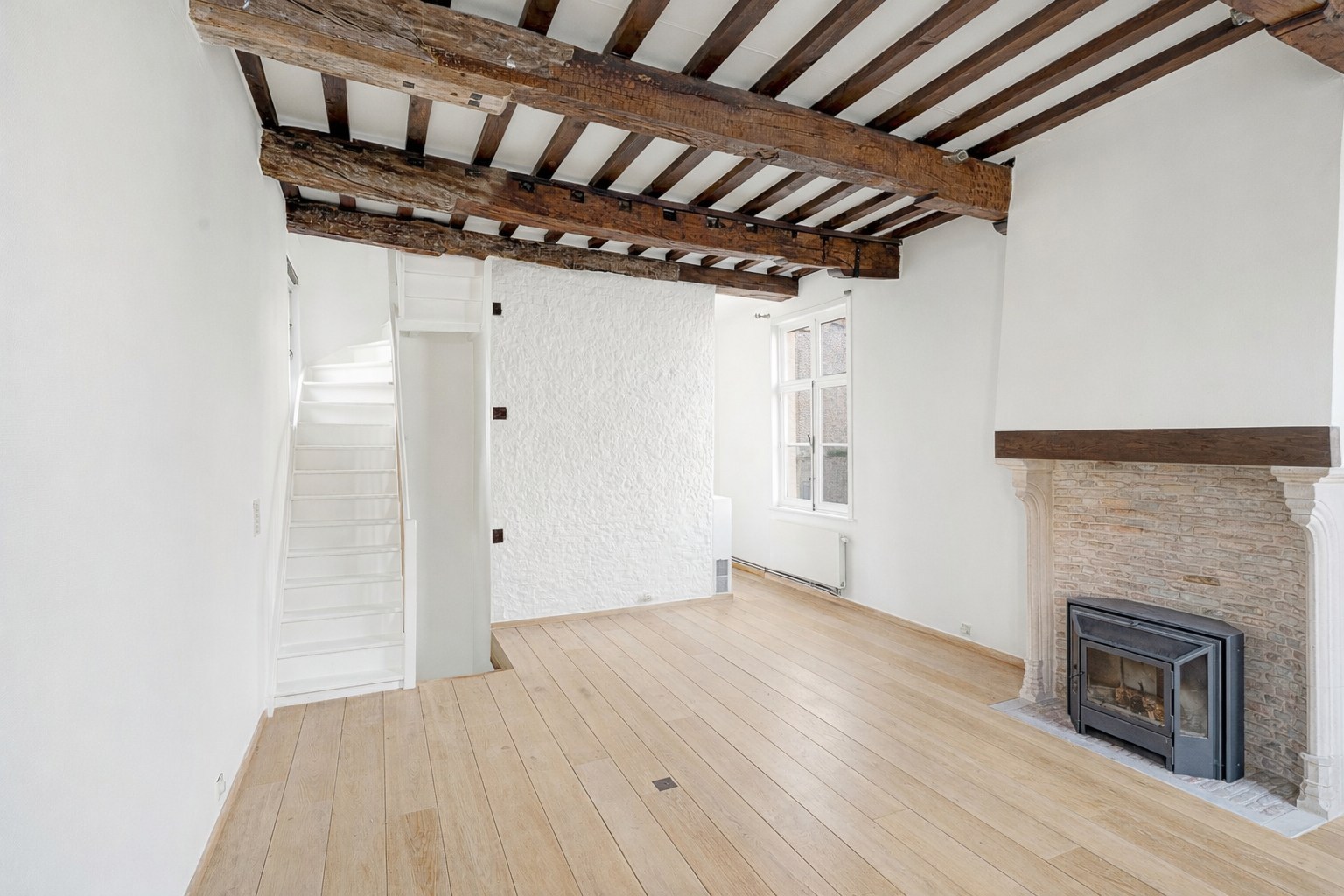 Charmante woning aan het Sint-Annaplein te Brugge - foto 2