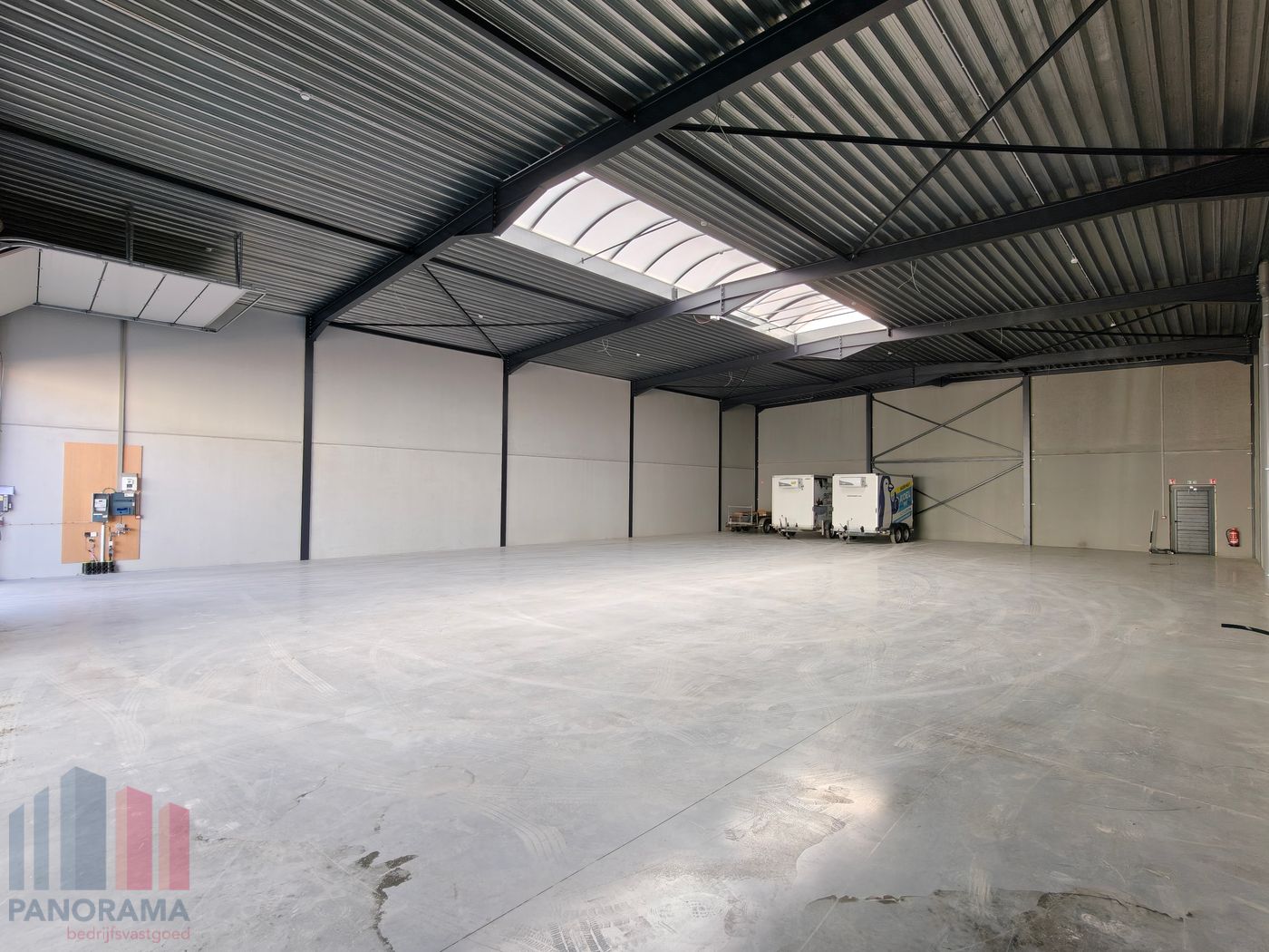 495 m² nieuwbouw KMO-unit op 3 km van E40 - photo 3