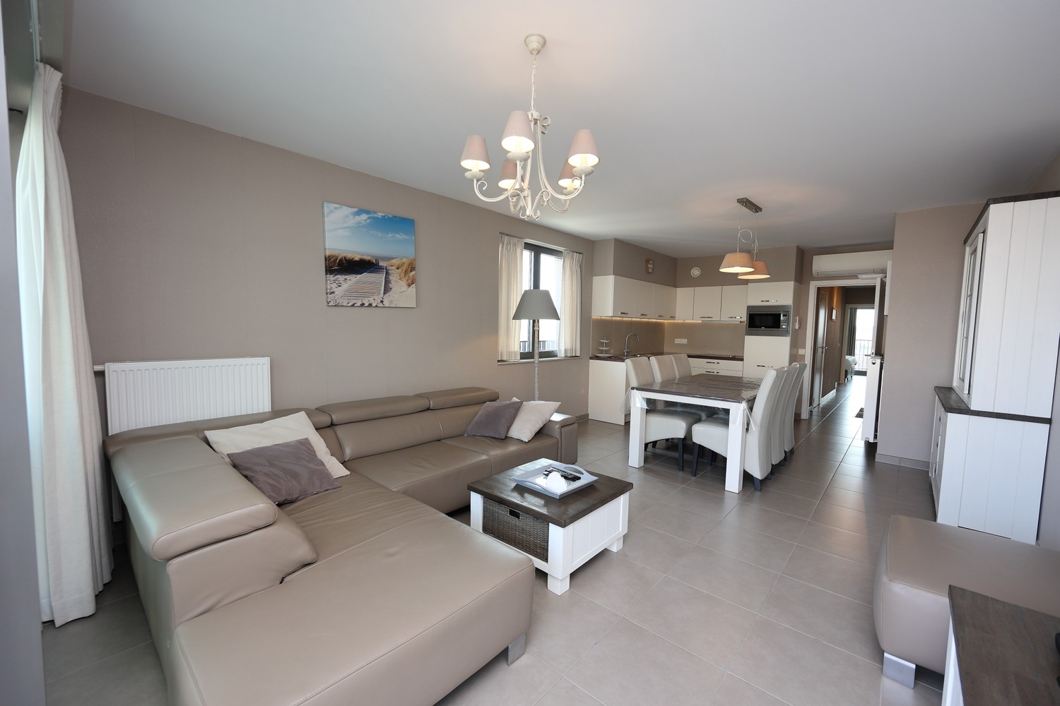 Beautiful Corner Apartment with Spacious Sun Terraces in the Crystal Residence - photo 2