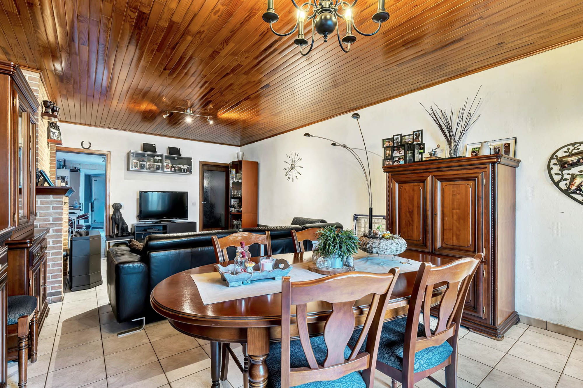 Gezellig op te frissen gesloten bebouwing met tuin - foto 5