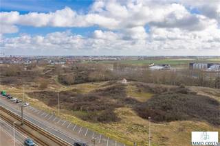 Aangename studio met prachtig open zicht op hinterland en beschermd duinengebied. De studio bevindt zich aan de achterzijde van een gebouw gelegen...