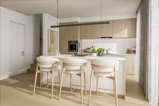 <p>Aankoop aan 6% BTW* op de constructie mogelijk! <br />(* onder voorwaarden)<br /><br />Deze nieuwe verkaveling vlakbij de Groene 62 is ideaal voor wie landelijk wil wonen, maar toch vlakbij het centrum van Gistel.<br />De energiezuinige woningen zorgen voor een stijlvolle en tijdloze uitstraling in een rustige omgeving. <br />De combinatie van verschillende type woningen zorgt voor een speelse toets in de architectuur. <br /><br />De woningen beschikken over een inkom met een gastentoilet en nis voor een vestiaire.<br />Er is mooie leefruimte met open, geïnstalleerde keuken met aanpalend een ruime berging/wasplaats..<br />Alle huizen hebben minstens 3 volwaardige slaapkamer, sommige zijn uitbreidbaar tot 4 of 5 kamers.<br />Elke woning beschikt over een badkamer met inloopdouche en aansluitingen voor een ligbad.<br />Zowel het gelijkvloers als de eerste verdieping is voorzien van vloerverwarming.<br />Elke kamer en badkamer hebben hun eigen thermostaat.<br />Alle woningen beschikken over een zolder.<br />Sommige hebben reeds een vaste trap naar de zolderverdieping.<br />Binnen het standaard lastenboek zijn er ruime budgetten voorzien, zo ben je zeker van een fijn en volledig afgewerkte woning met hoogwaardige materialen.<br /><br />De woningen zijn standaard voorzien van een aluminium carport, voorzien van een laadpunt (wallbox niet inbegrepen) of een inpandige garage.<br /><br />Wens je meer informatie over deze mooie, duurzame verkaveling? Neem dan contact op met Kris via mail naar kris.bauwens@albert.immo of bel 0470/51 04 09</p>