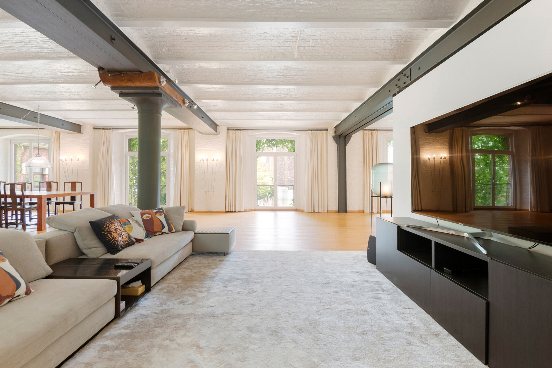 Commercial for sale in Antwerp - photo 2