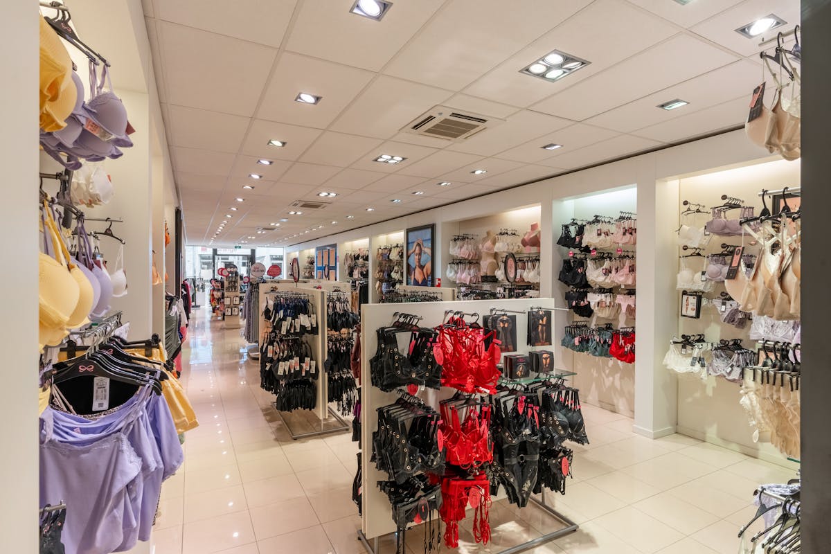 Verhuurd commercieel gebouw in het centrum van Diest - foto 5