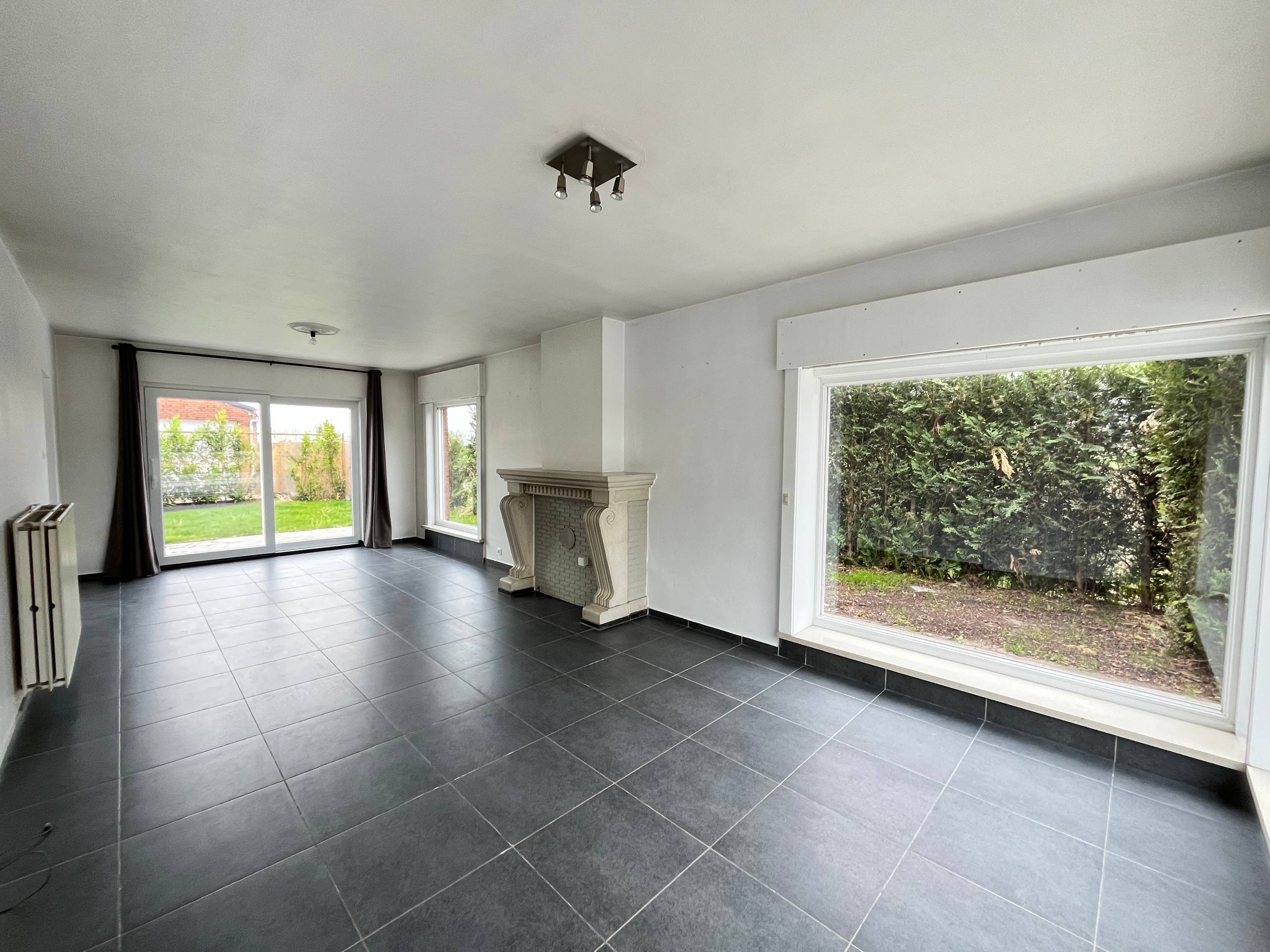 Alleenstaande woning met loods van 378m² - foto 2