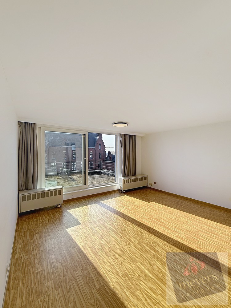 Lichtrijk appartement met ruim zonneterras in het hart van Hasselt - foto 5