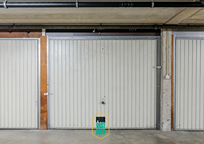 Garage for sale in Bruges - photo 1