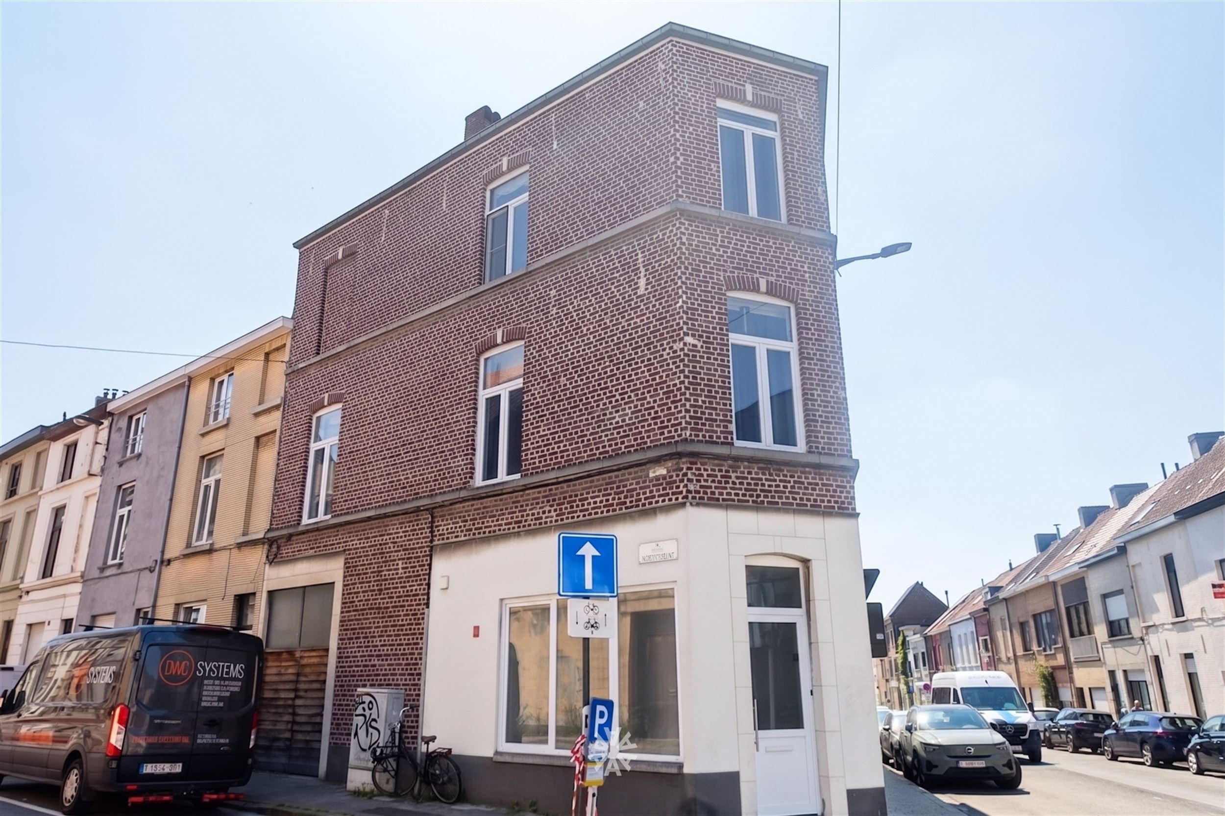 Toffe lichtrijke studentenkamer op gunstige locatie te huur in Gent - foto 3
