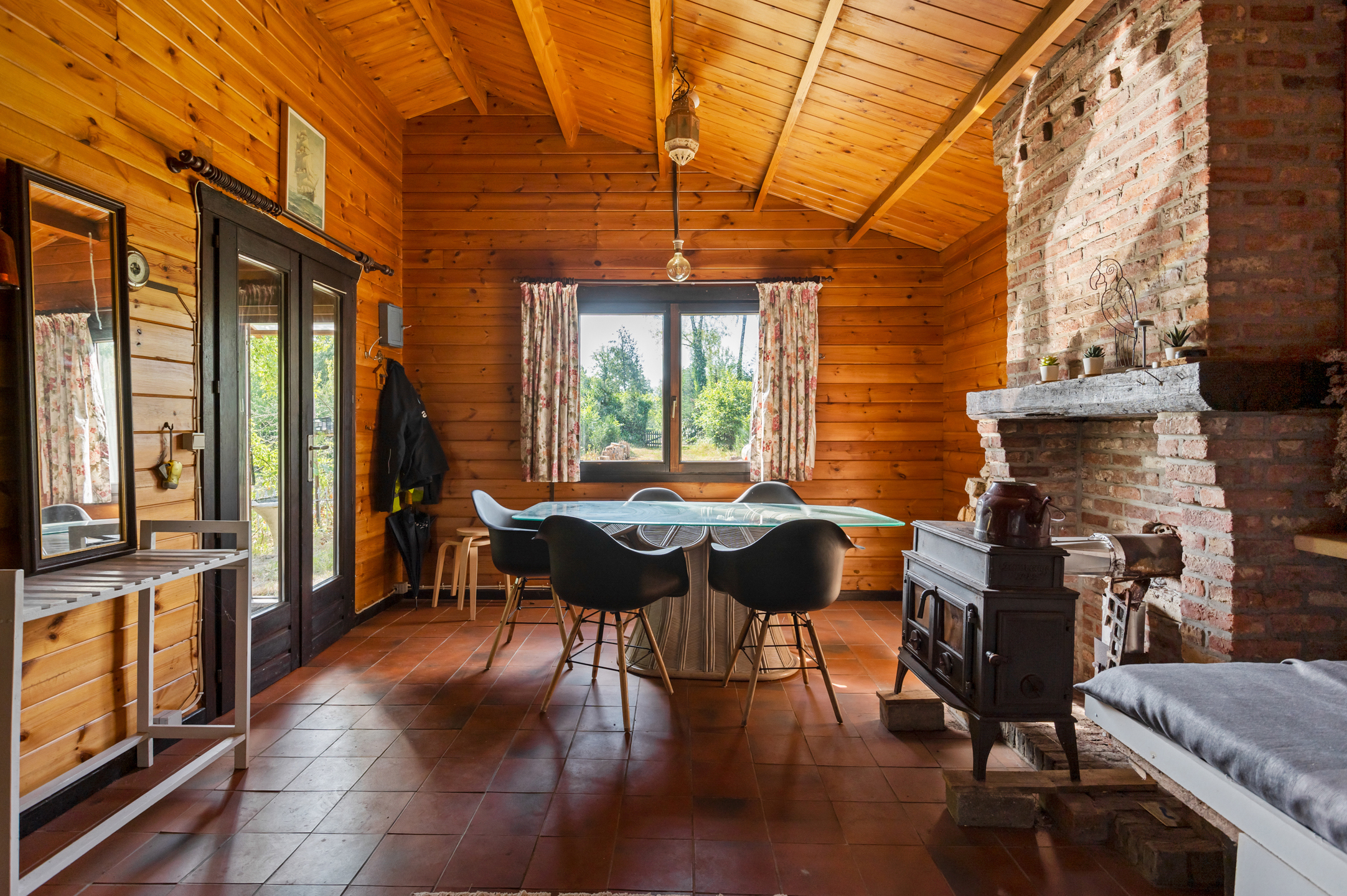 Chalet met 2 slpks op 2.710 m² recreatiegrond in Vorselaar. - foto 5