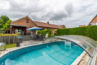 House for sale in Halle