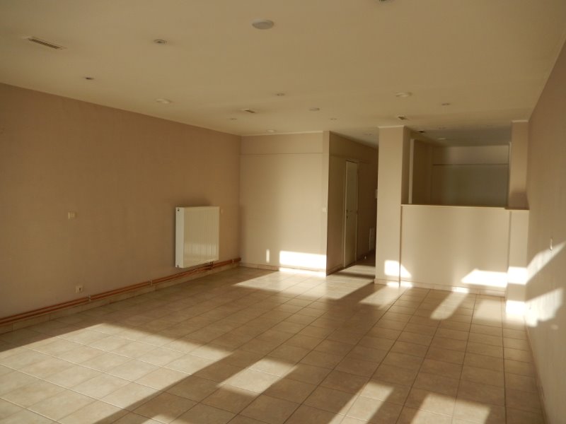 welgelegen en vlot bereikbaar handelsgelijkvloers te Diksmuide-Kaaskerke - foto 4