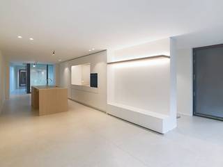 Dit volledig vernieuwde gelijkvloers-appartement vinden we terug vooraan de Casselstraat, in het centrum van Poperinge. In de nabije omgeving...