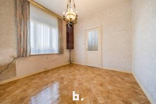 Deze woning op een perceel van 216 m² bevindt zich te Snaaskerke. Een dorp met een landelijke ligging. Vlakbij winkels, school,...