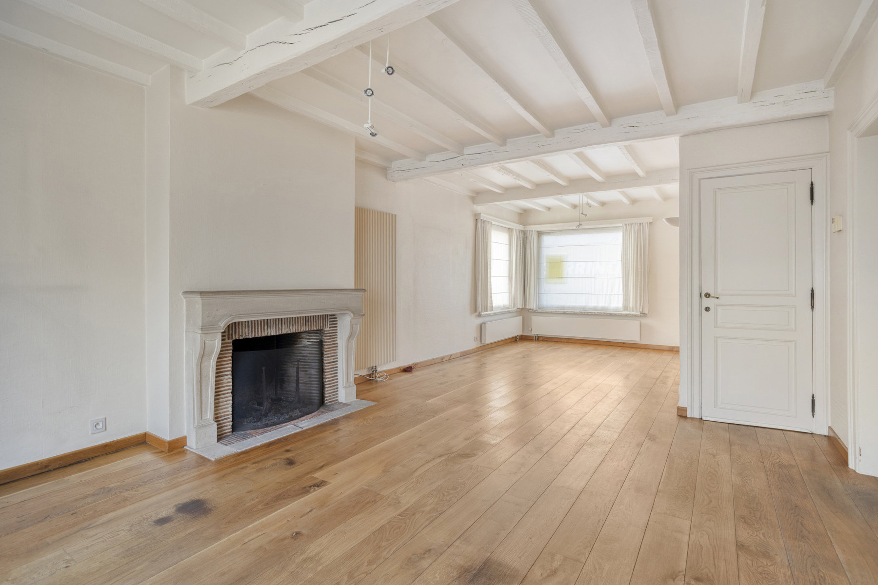 Ruime halfopen bebouwing met 4 slaapkamers! - foto 2