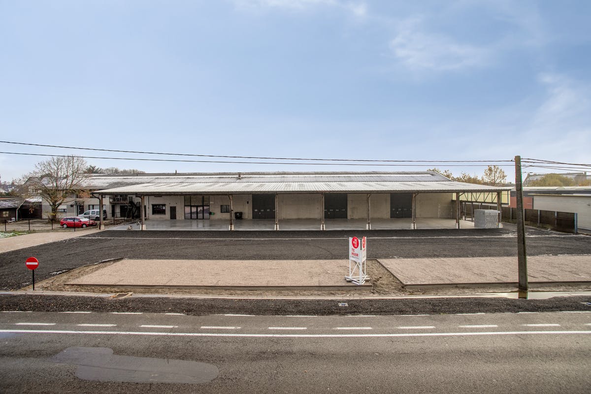 KMO-unit van 240 m² te huur in Kuurne - foto 1