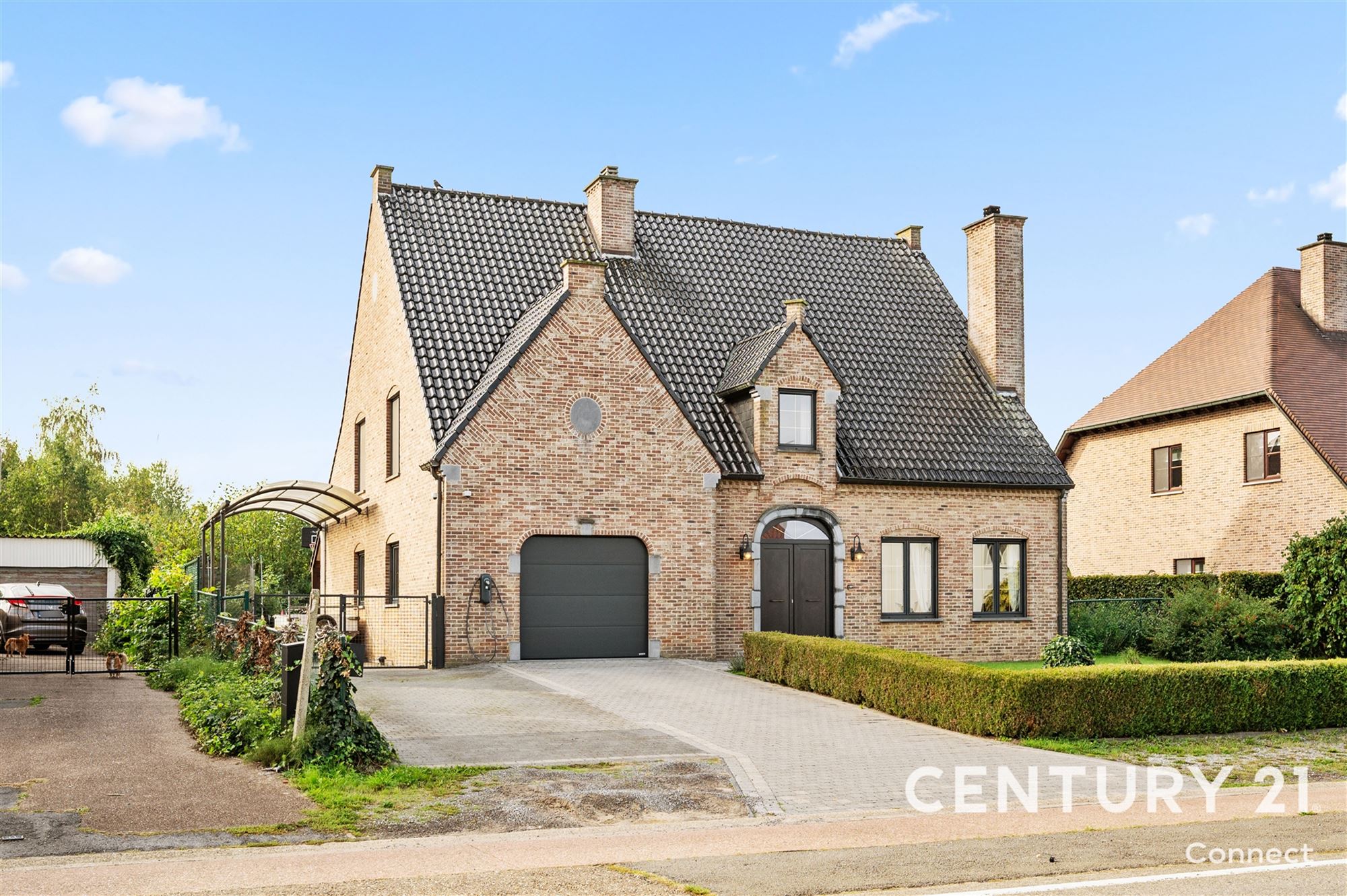 Ruime open bebouwing met zuid gerichte tuin. - foto 1