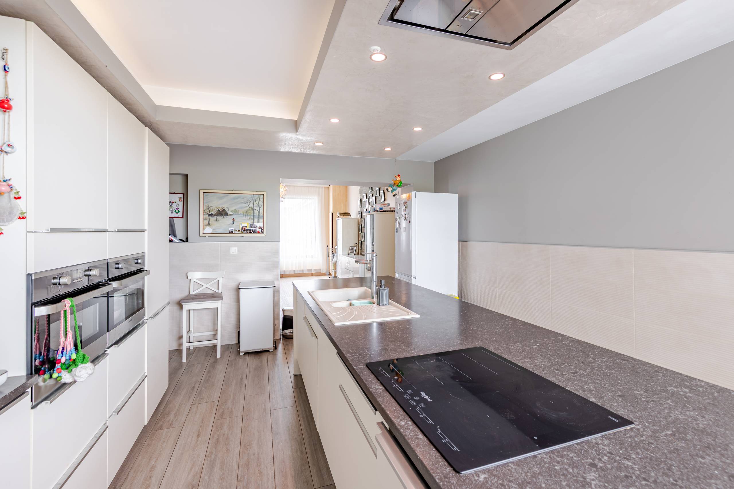 GERENOVEERDE WONING MET 5 SLAAPKAMERS EN ZUIDGERICHTE TUIN - foto 5