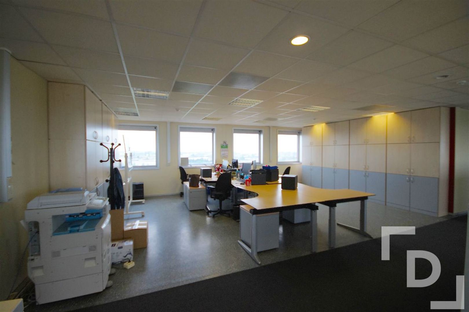 Commercial for rent in Ypres - photo 2