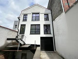 Te koop – Appartement met 2 slaapkamers en afwerkingen naar keuzeStephensonstraat 106, 1000 BrusselAchtergebouw – Gelijkvloers – Absolute rust en...