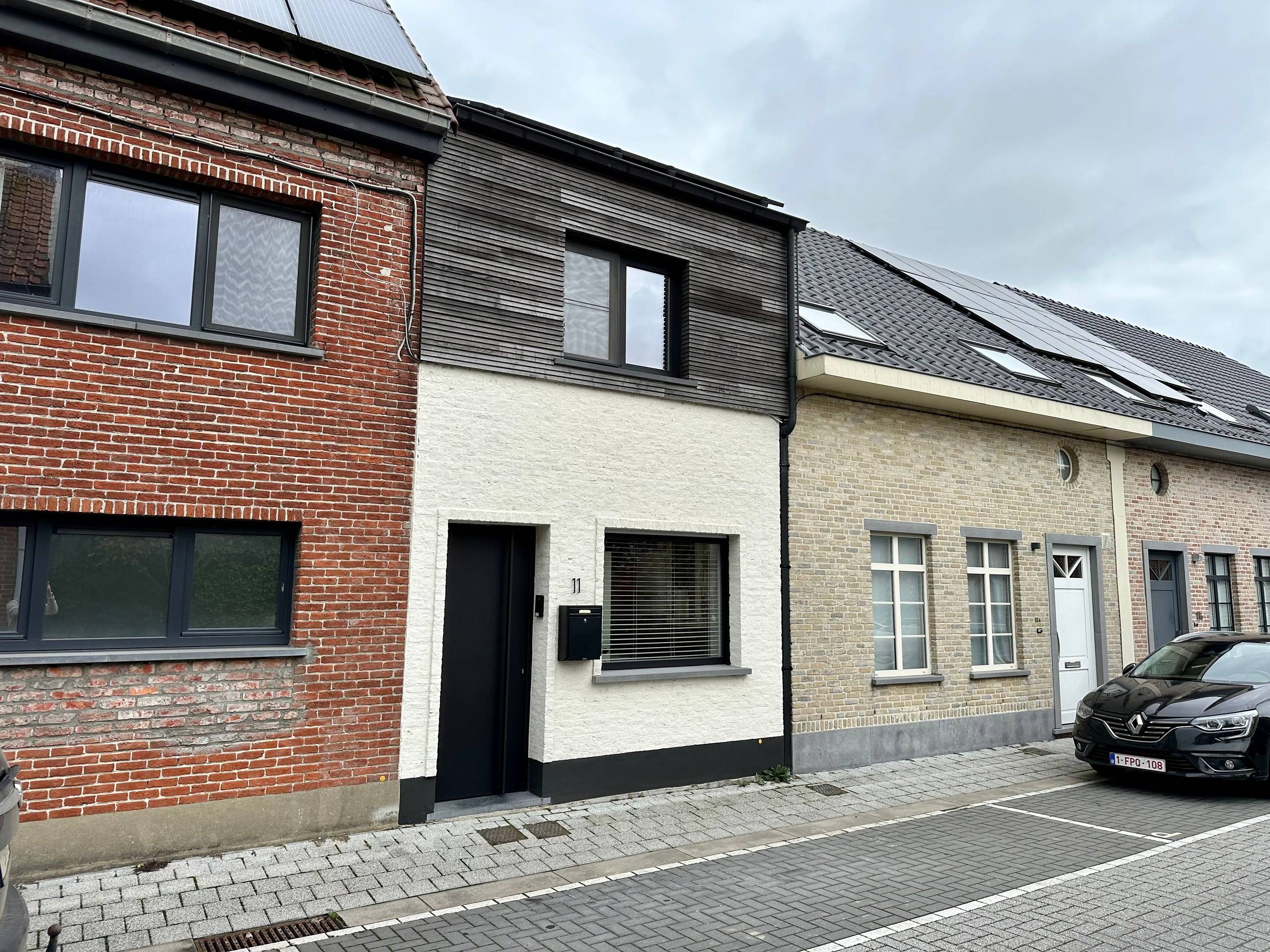 Zeer kwalitatief gerenoveerde rijwoning met hoge afwerking in Watervliet. - foto 2