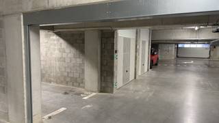 Deze autostaanplaats (P48) is bereikbaar via de Kannunik Davidlaan, vlakbij de Grote Markt en het ziekenhuis van Lier. De staanplaats is ca. 5 meter...