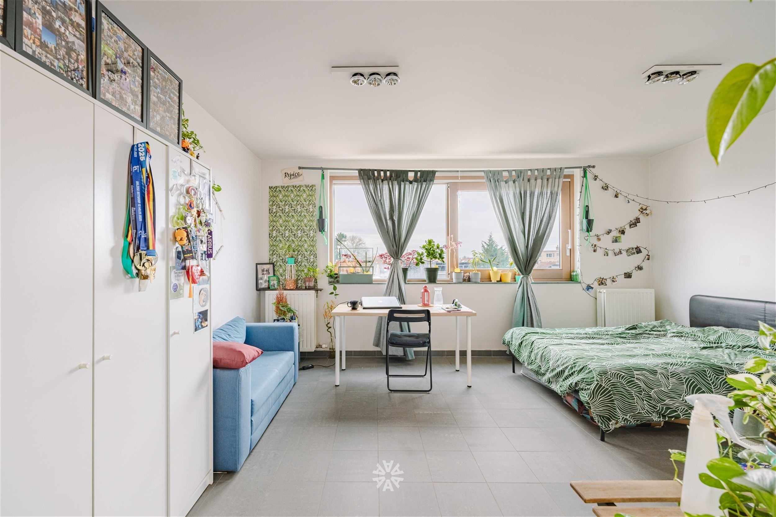 Instapklare studio met veel lichtinval aan het Gent-Sint-Pietersstation - foto 4