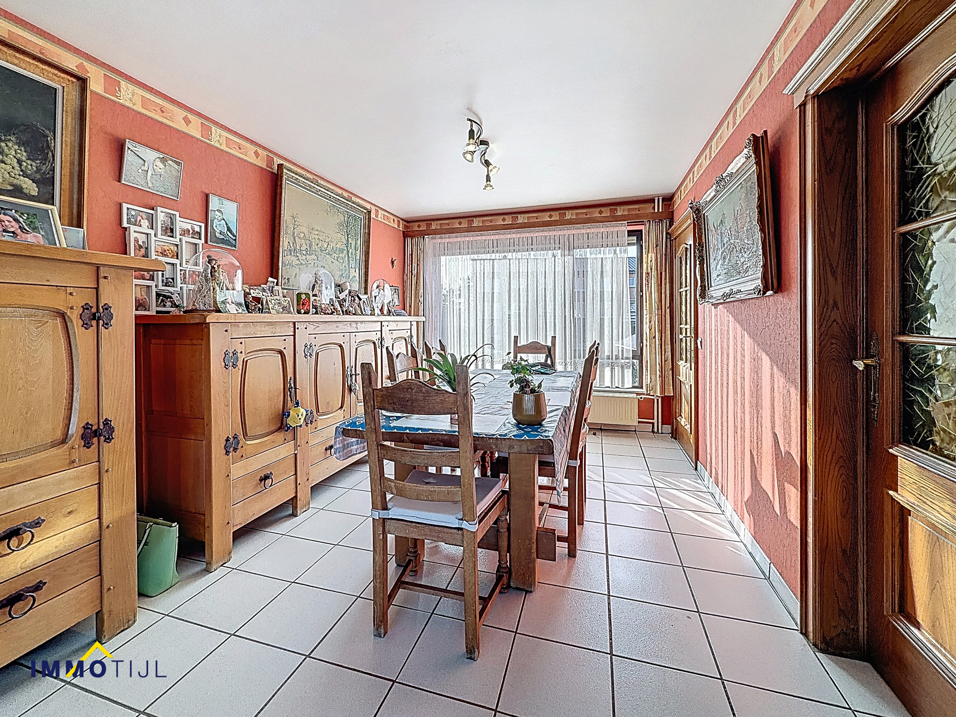 Gezinswoning met zuidgerichte tuin in rustige woonwijk! - foto 3