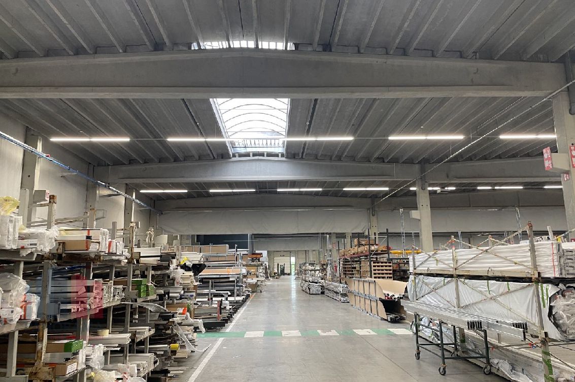 Bâtiment industriel haut de gamme de 8.800 m² avec bureaux le long de l’E19 - photo 2