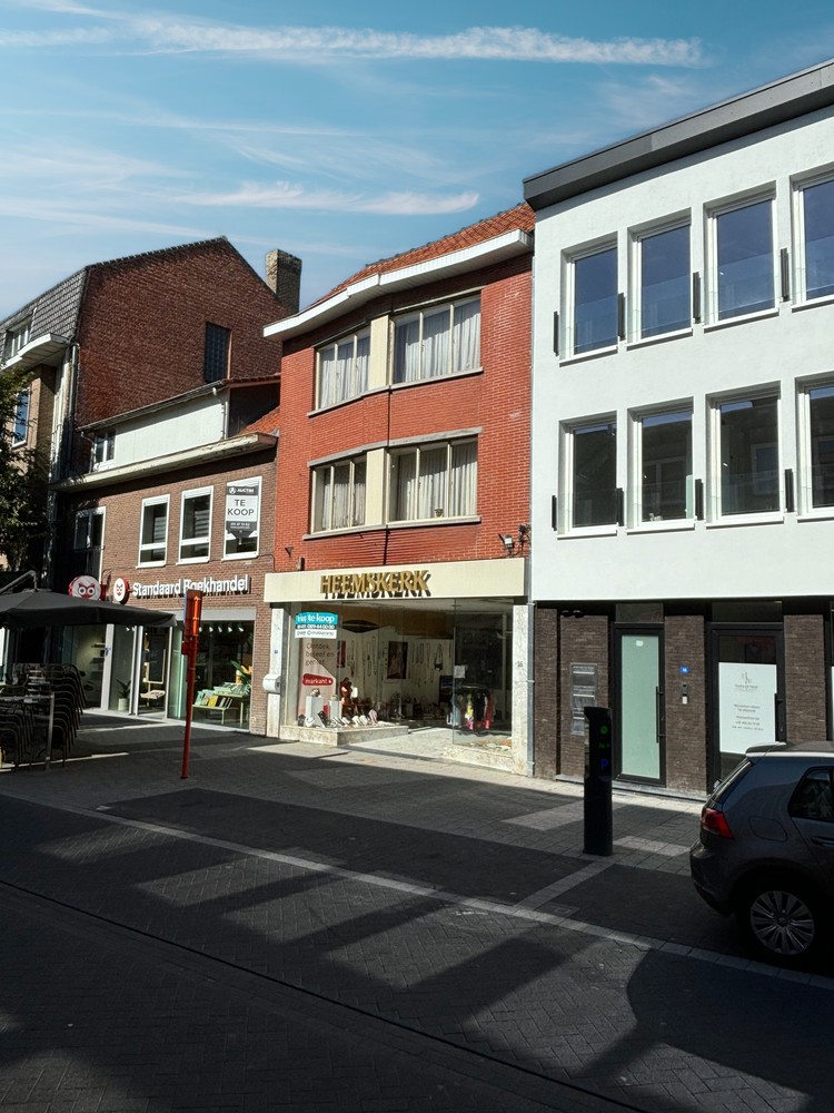 HANDELSPAND MET BOVENLIGGEND APPARTEMENT EN TUIN IN CENTRUM LANAKEN - foto 4