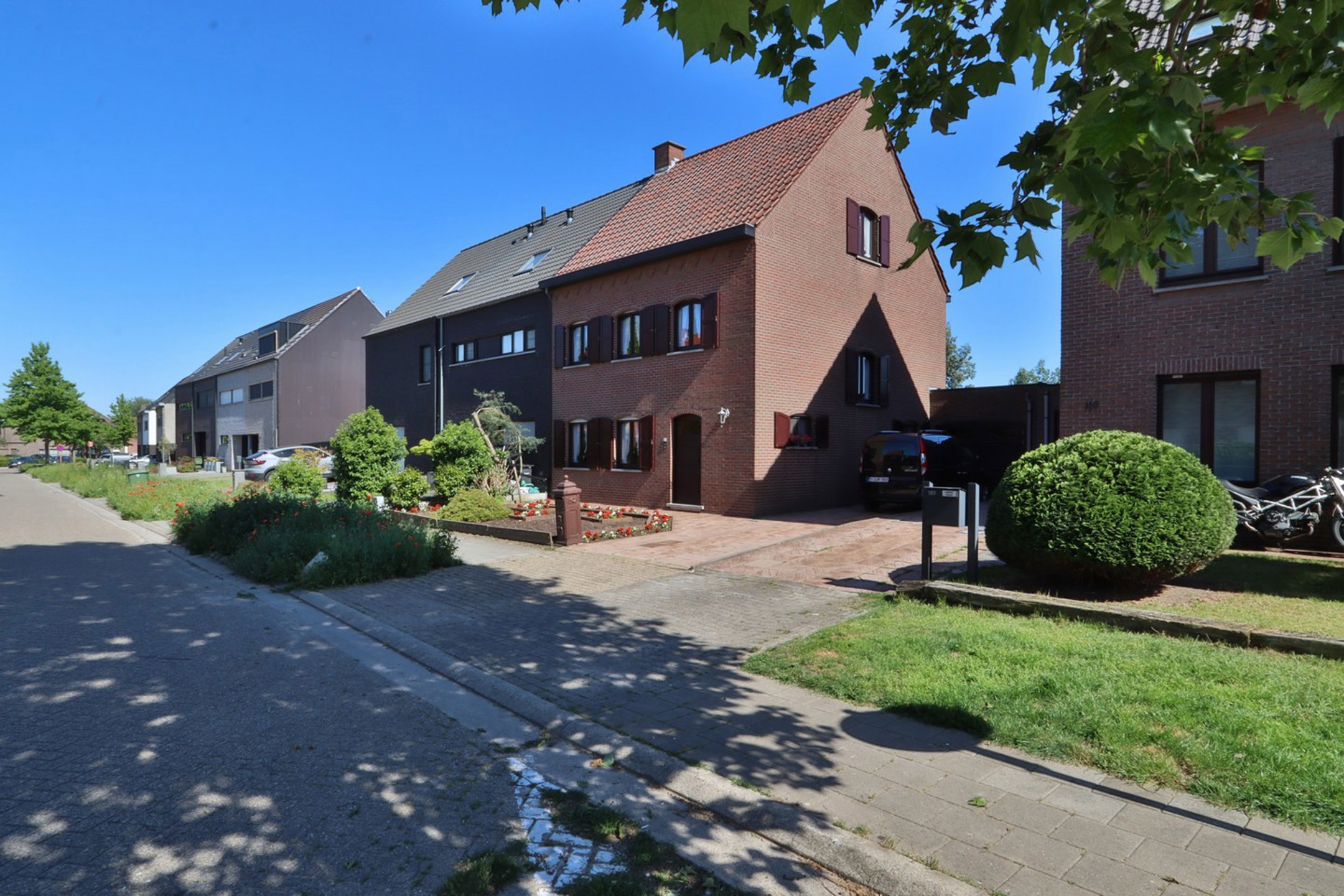 House for sale in Beveren-Kruibeke-Zwijndrecht with 3 bedrooms - photo 1