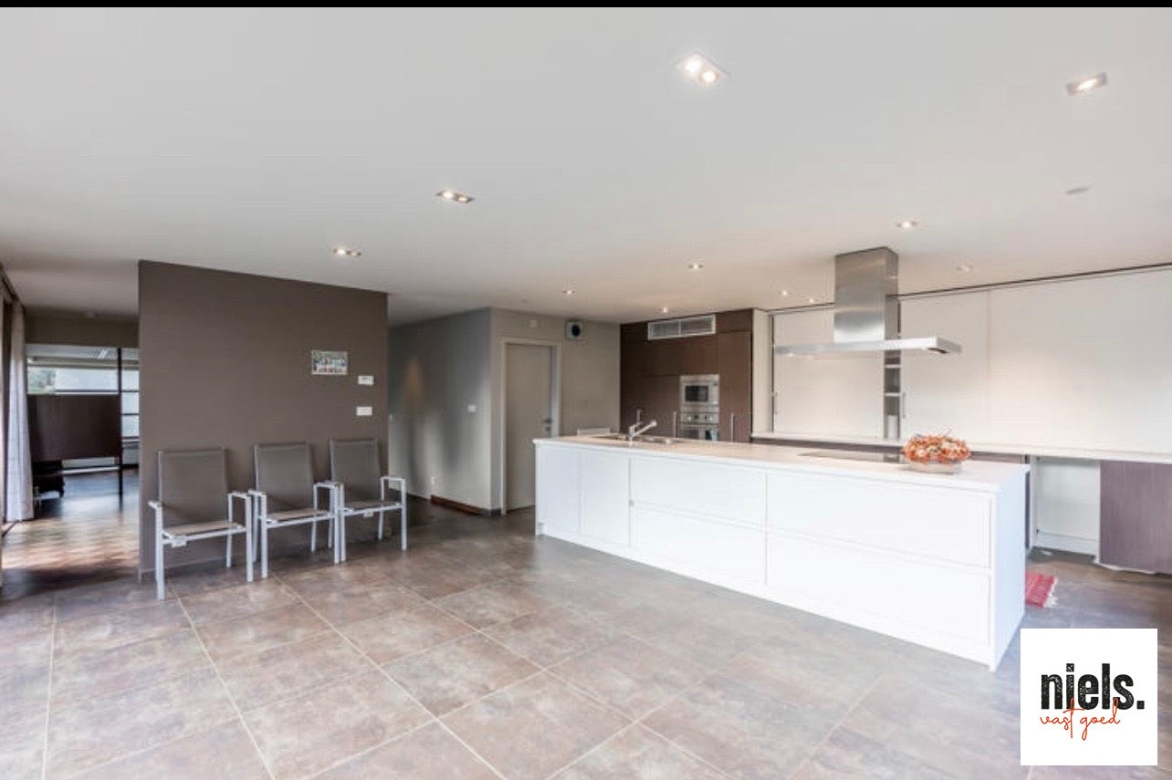 Maison à louer à Heusden-Zolder avec 5 chambres - photo 4