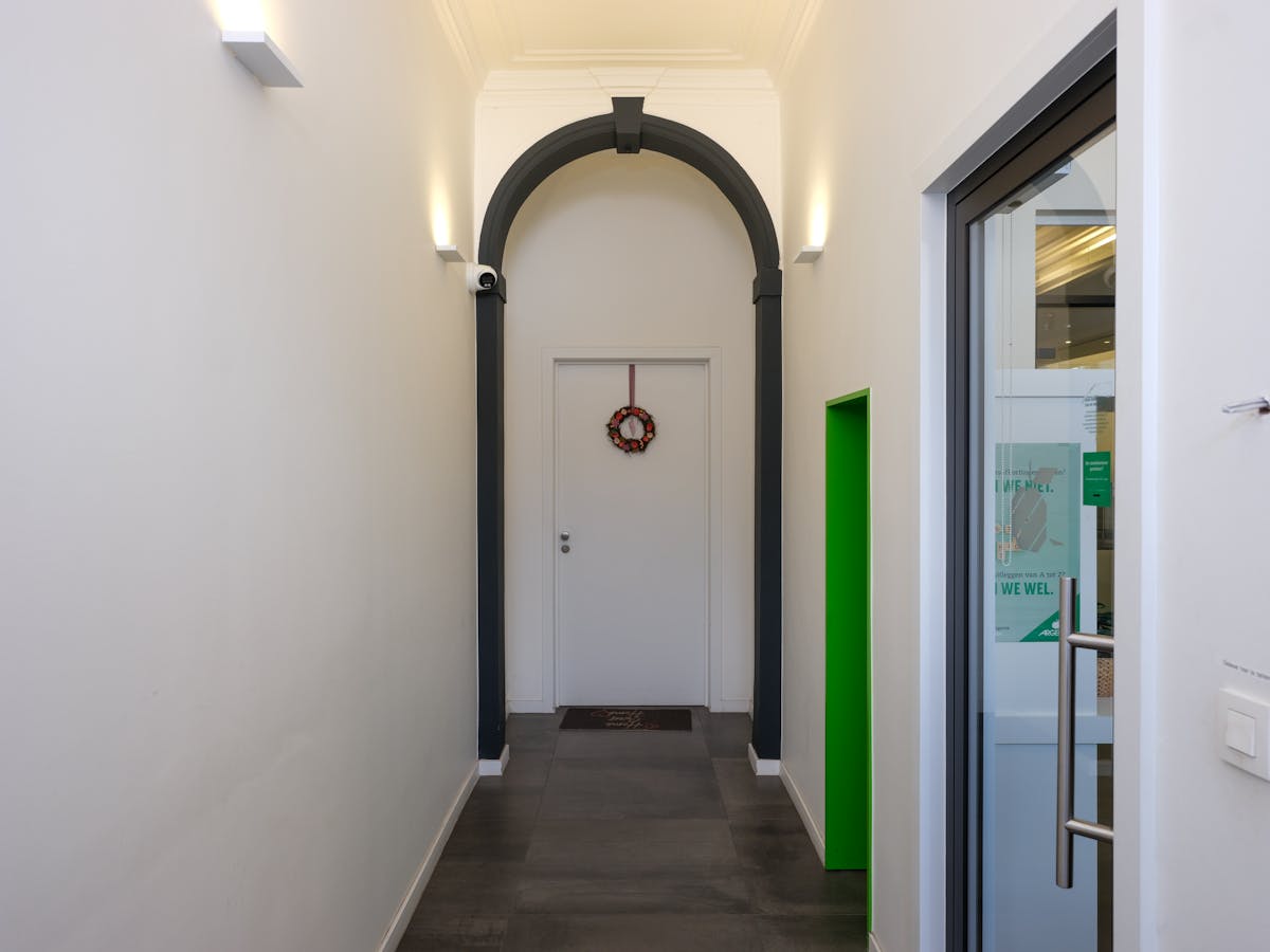 Instapklaar handelspand met woonst te koop op de Boelare in Eeklo - foto 2