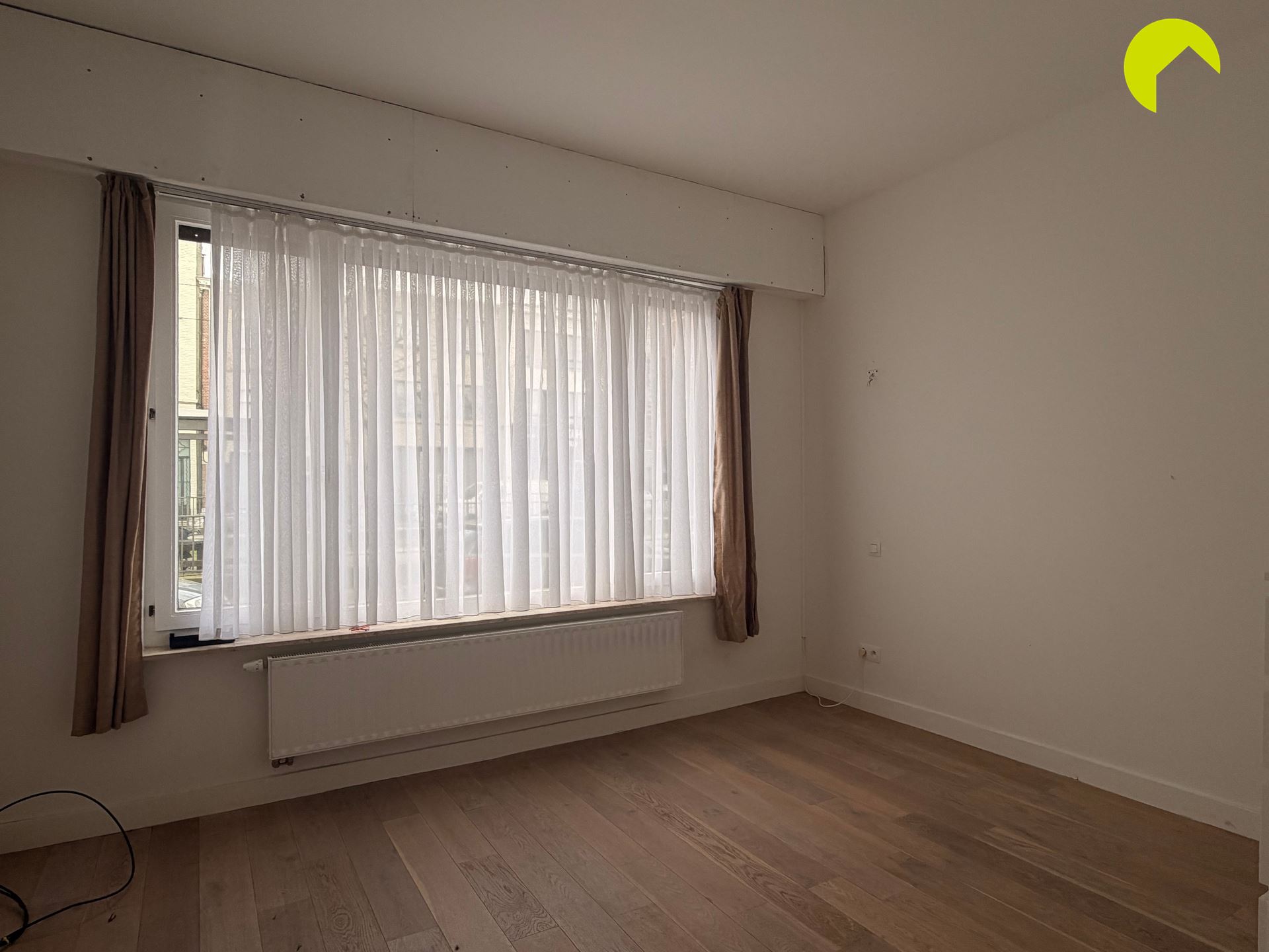 Modern gelijkvloersappartement met ruime koer! - foto 5