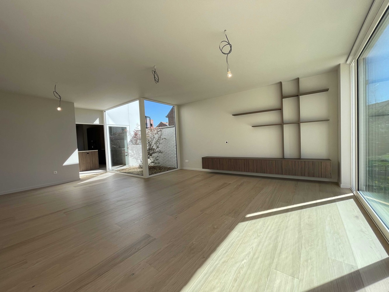 Smaakvol gerenoveerde woning met stadstuin - foto 4