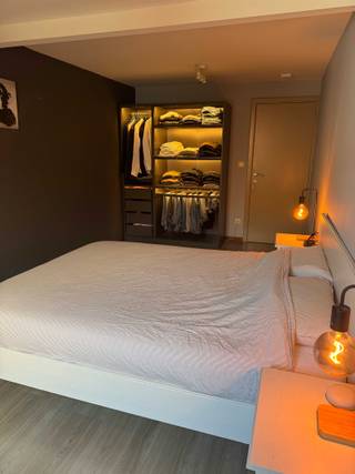 Instapklare halfopen bebouwing met 3 slaapkamers & 2 badkamers te Snaaskerke (Gistel) - Beschikbaar vanaf 1 september 2026Extra troeven:✔ EPC B✔ 10...