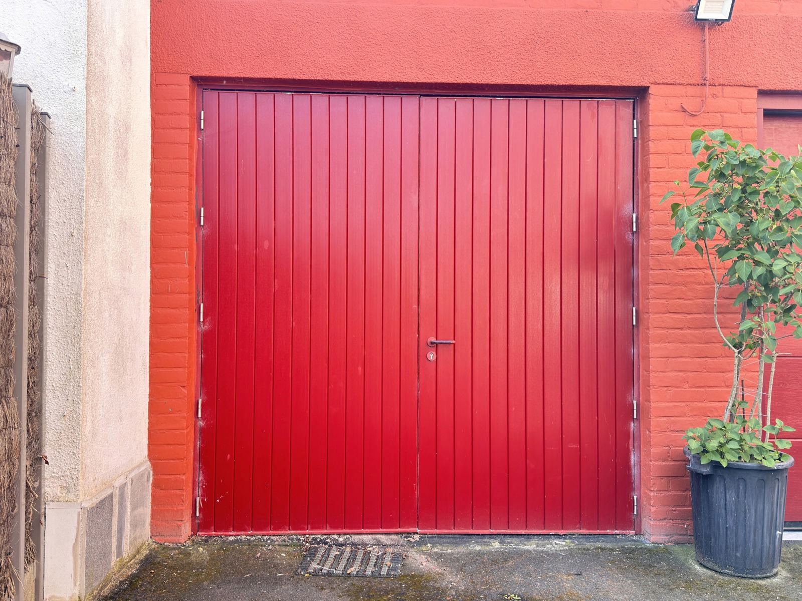 Ruime garage te Bredene. - foto 3