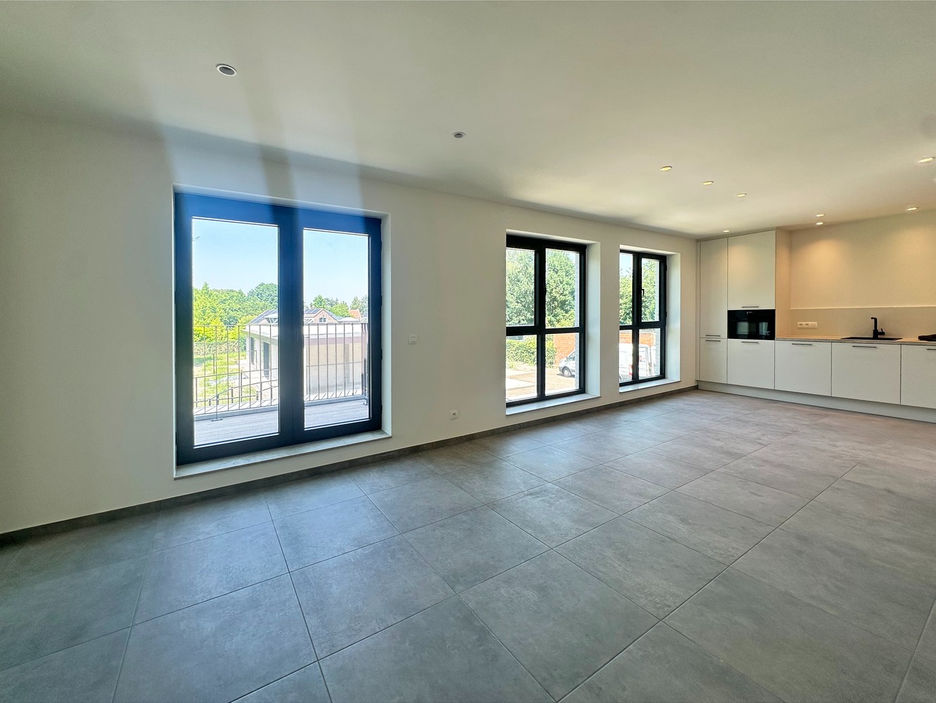Nieuwbouwappartement met autostaanplaats in groene, bosrijke omgeving te Ranst. - foto 5