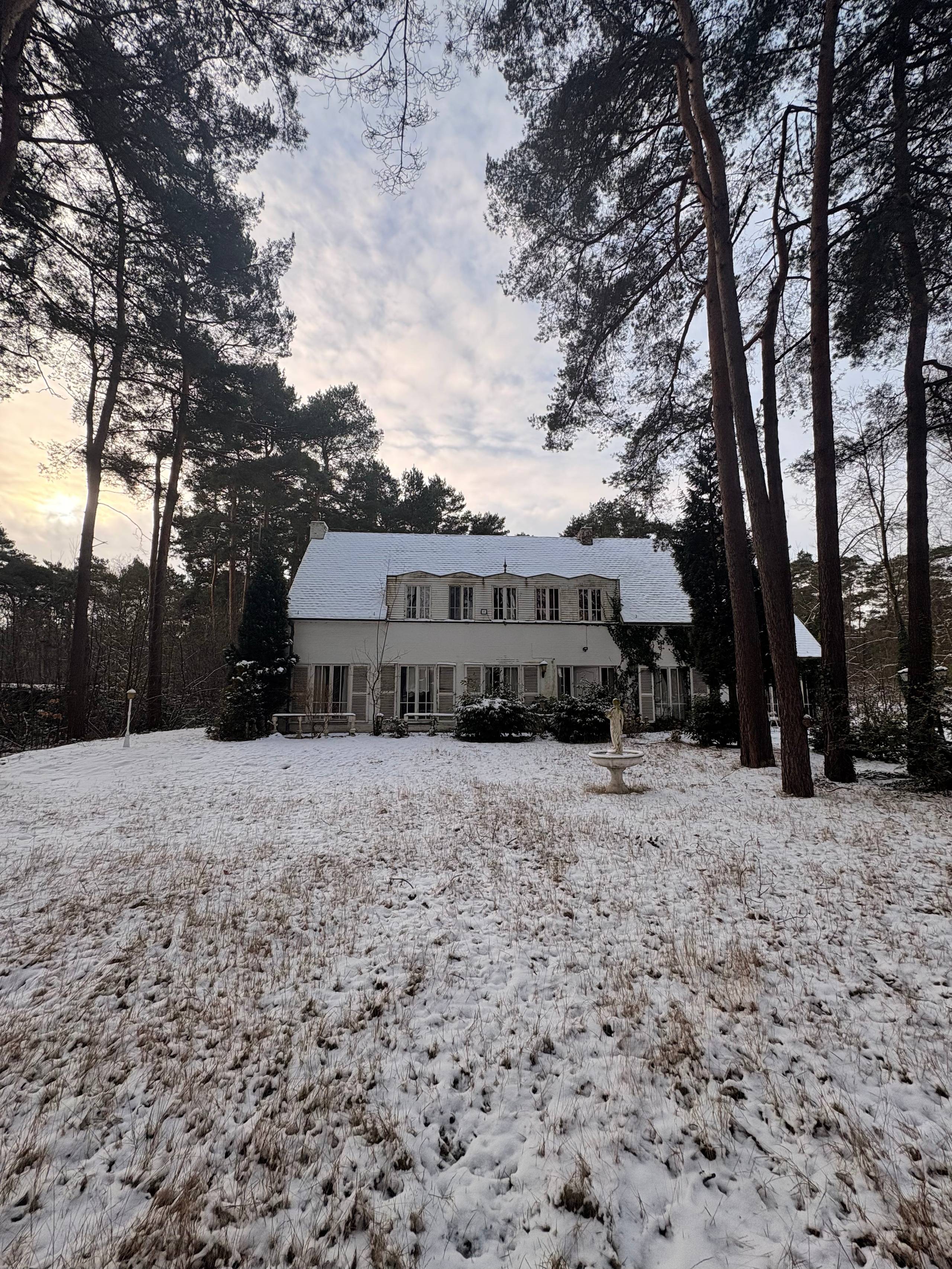 Karaktervolle villa op uniek perceel van ca. 5000 vierkante meter - foto 1
