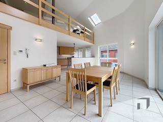 Welkom in dit schitterende & ruime duplexappartement met 1 slaapkamer in het hart van Zichem.Dit unieke pand van 118m² uit 2008 biedt een perfecte...