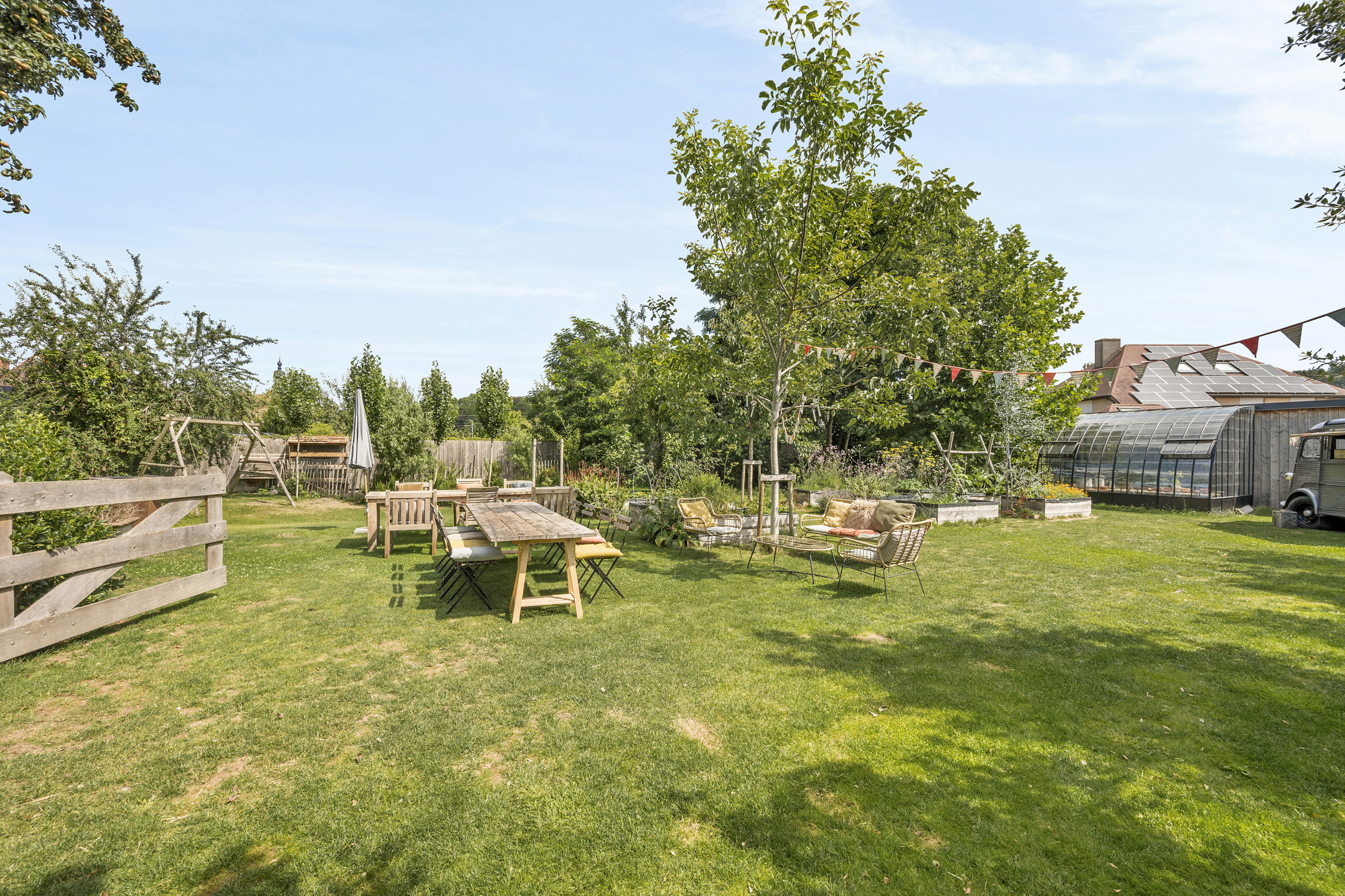 Prachtig landhuis met magnifieke tuin, zwemvijver, en loods - foto 3