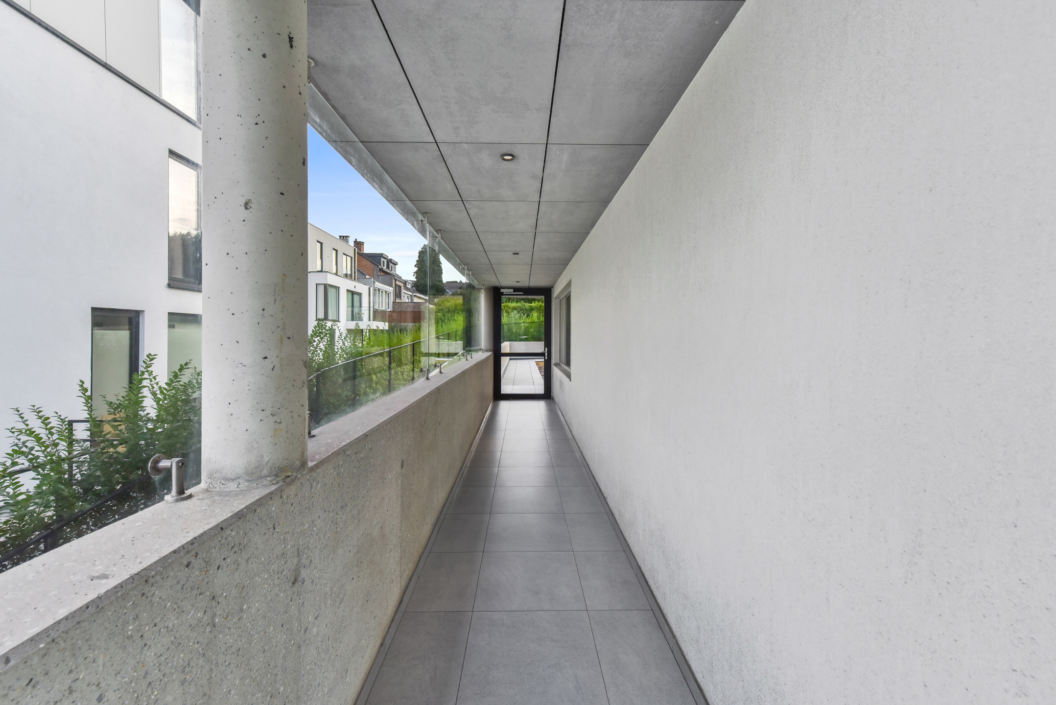 Kantoor van 100 m² – Onmiddellijk beschikbaar - foto 2
