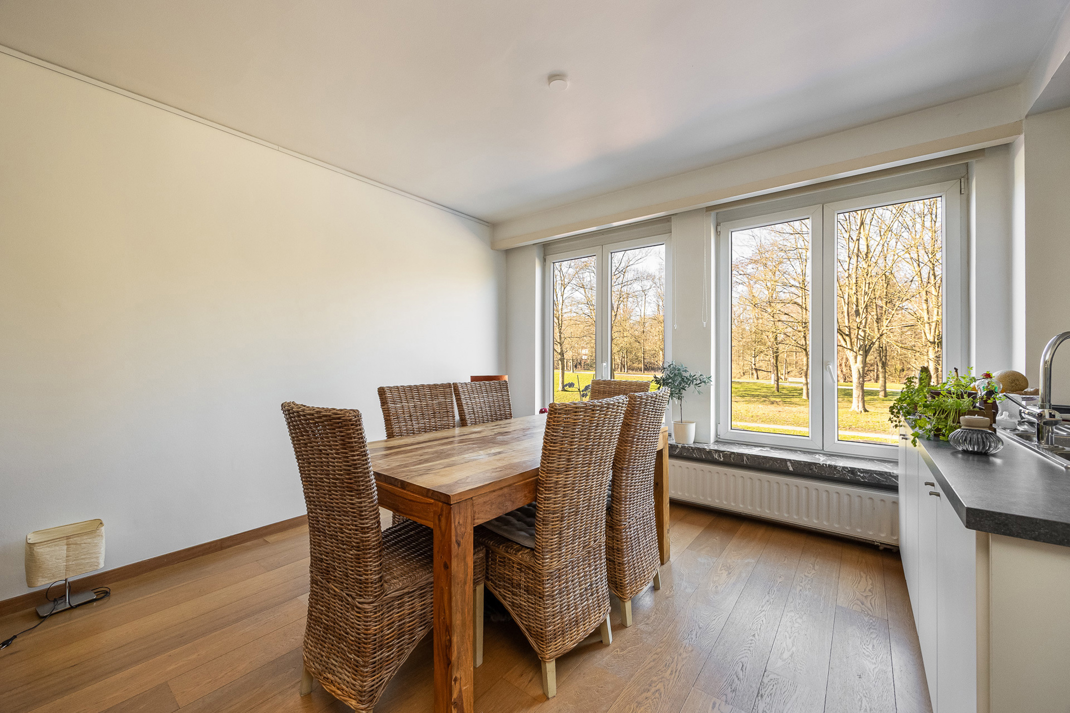 Uniek opbrengsteigendom op top locatie (3 app + 3 parkings) - foto 4