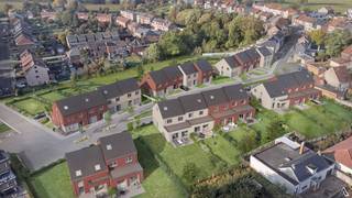 Maison 3 façades très lumineuse et la réplique de maisons déjà construites juste en face. Vous pouvez donc vous y projeter très facilement en...