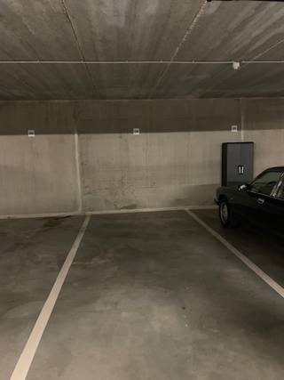 Place de parking souterraine située dans la résidence Promenade, au sein du quartier résidentiel Duinenwater à Knokke.L’emplacement mesure environ...