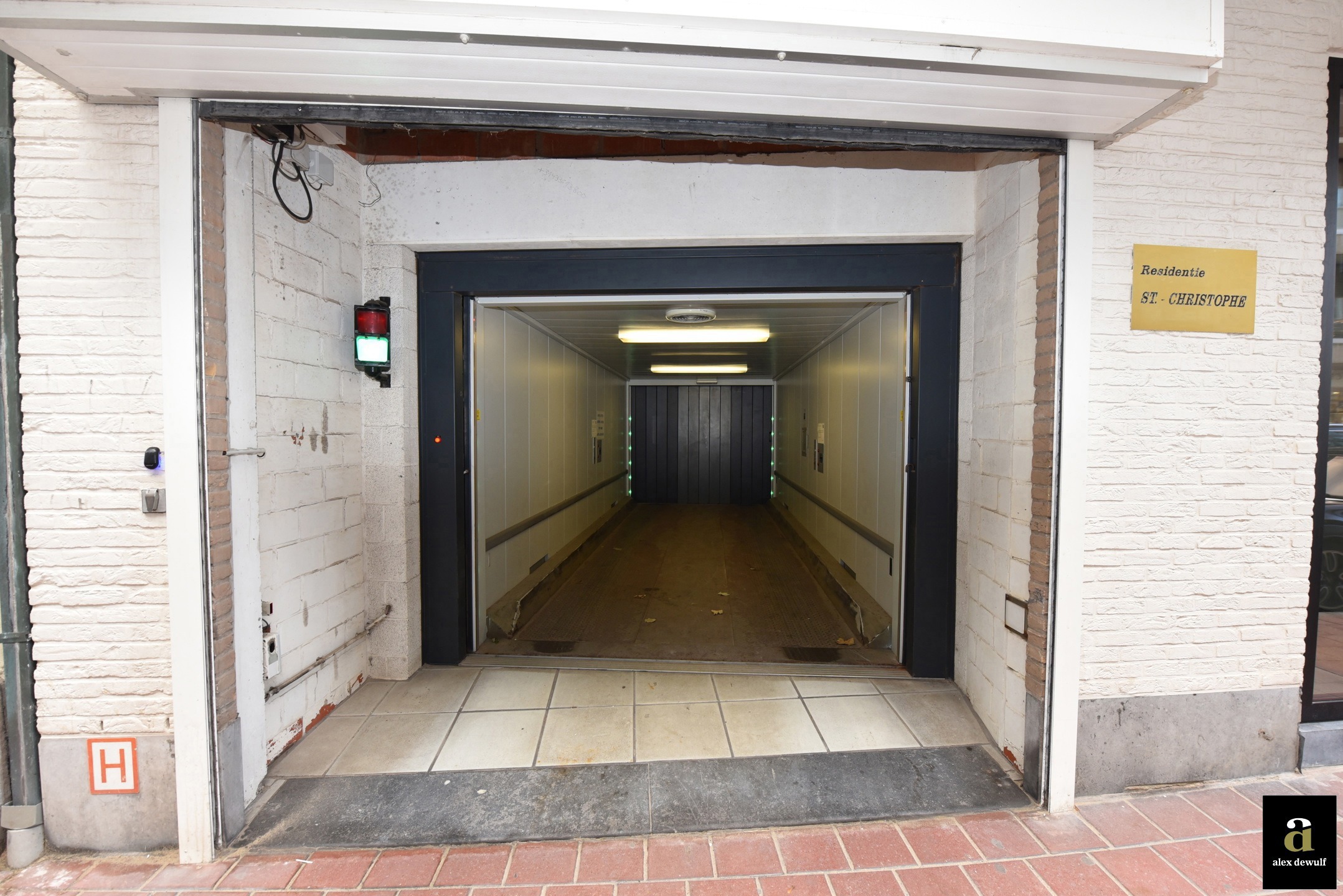 Garage for sale in Knokke-Heist - photo 2