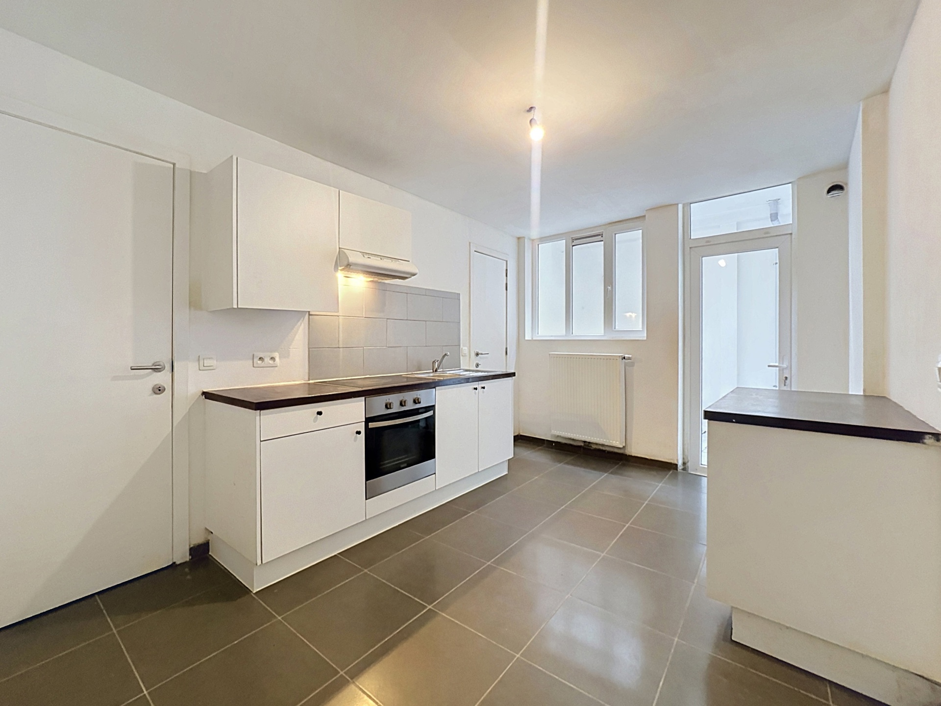 Ruime woning met 4 slaapkamers - foto 5